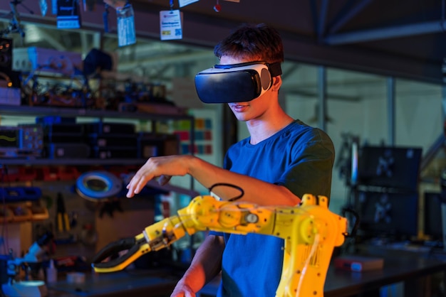Intelligent Product Engineering